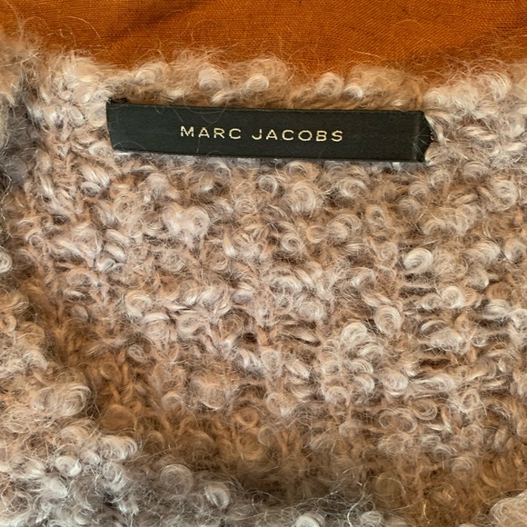 Vintage Marc Jacobs fuzzy sweater tee. - Picture 4 of 4